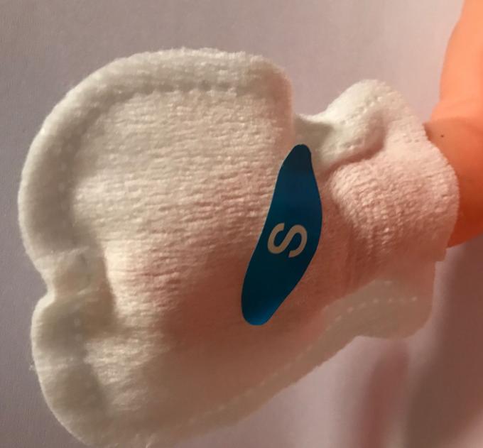 S L produits uniques de soin de bébé de style de taille pour les gants nouveau-nés d'élastique de tissu